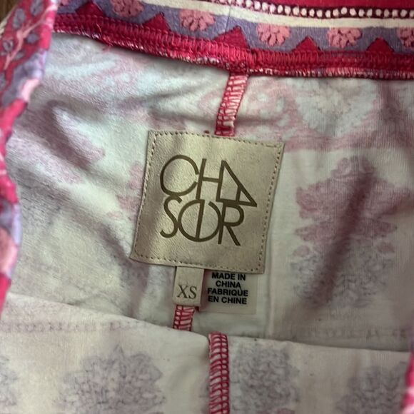 Chaser Brand LIKE NEW Leggings Pink Pattern - Bottom Cut Out XS Women’s - Picture 4 of 4